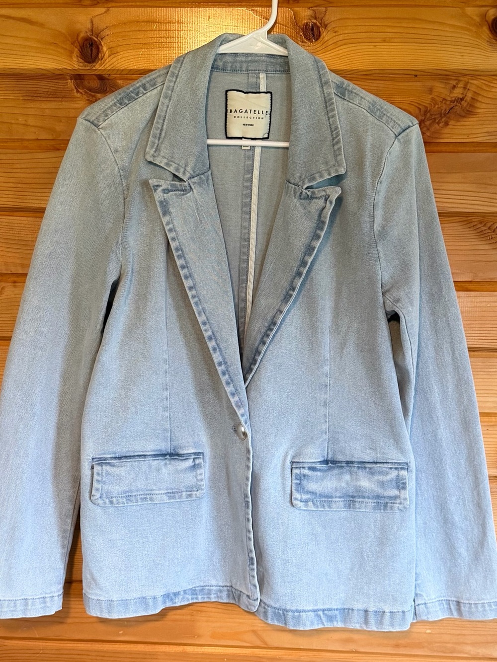 Bagatelle Collection Light Wash Denim Blazer Jacket
